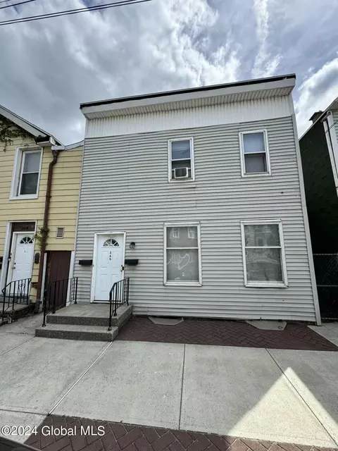 366 1st St, Troy, NY 12180