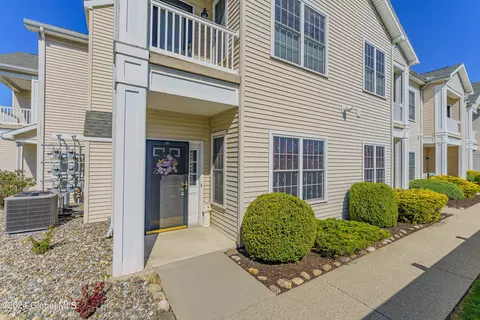 311 N Ridge Est, Troy, NY 12182