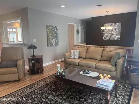 25 Hadel Rd, Glenville, NY 12302 photo 6