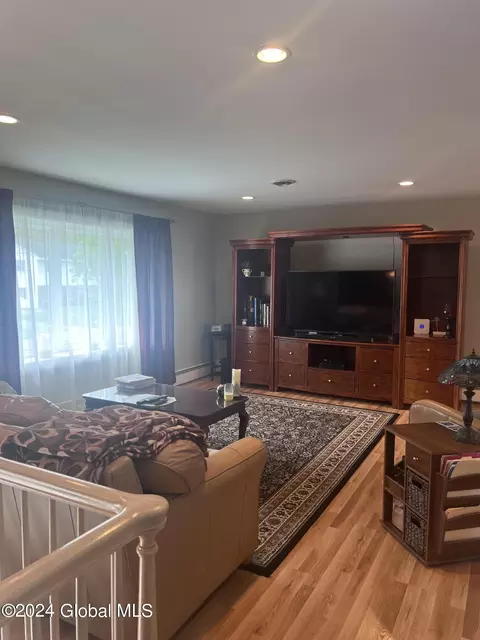 25 Hadel Rd, Glenville, NY 12302 photo 7