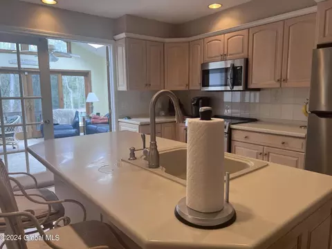 25 Hadel Rd, Glenville, NY 12302 photo 10