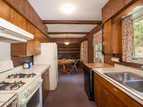 1 Catskill View Dr, Kinderhook, NY 12106 photo 5