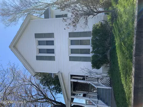 5 Riverview Street St, South Glens Falls, NY 12803