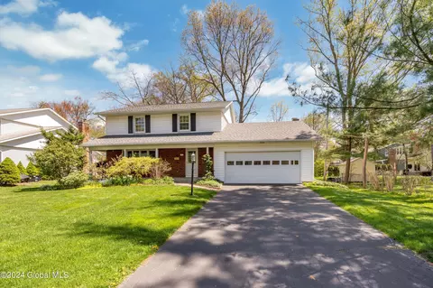 8 Wisconsin Ave, Delmar, NY 12054