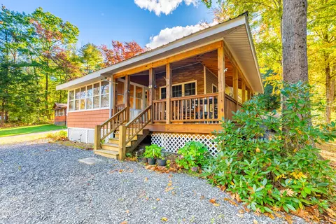15 W High Pt, Corinth, NY 12822