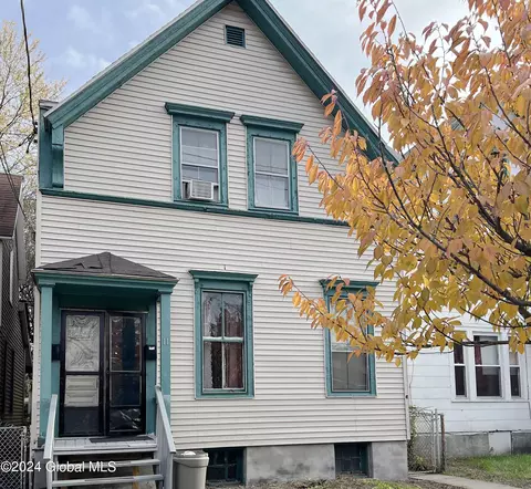 11 N Manning Blvd, Albany, NY 12206