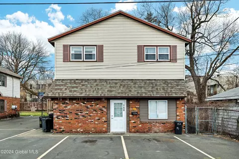 758 3rd St, Albany, NY 12206