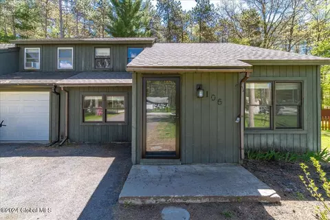 106 Arrow Wood Pl, Malta, NY 12020