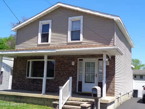 303 Harlem St, Schenectady, NY 12306