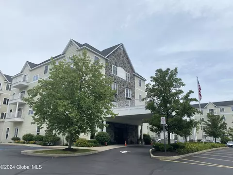 8 Wall St UNIT 133, Clifton Park, NY 12065