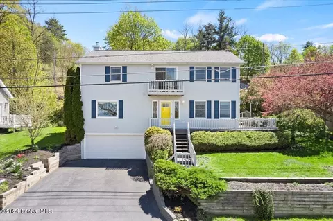 1202 Nys Route 9p, Saratoga Springs, NY 12866