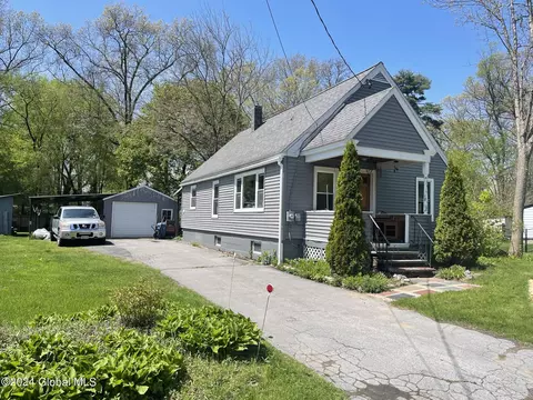 Exterior - 531 Lower Wright St, Hudson Falls, NY 12839 photo 2 of 4