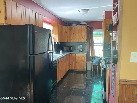 Kitchen - 531 Lower Wright St, Hudson Falls, NY 12839 photo 3 of 6