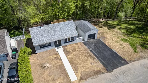 18 Sidney Ave, Waterford, NY 12188