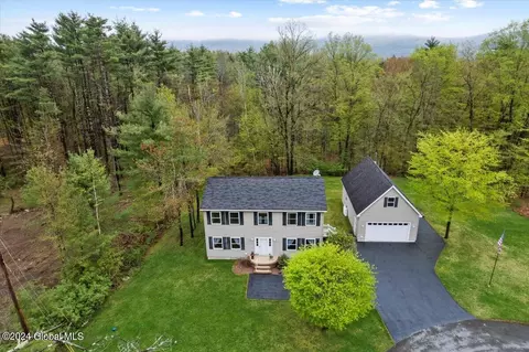 47 Alexy Ln, Lake George, NY 12845