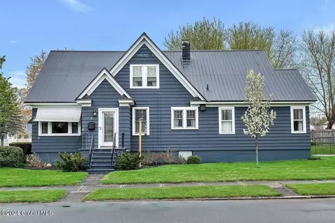 1 Sanford Ave, Amsterdam, NY 12010