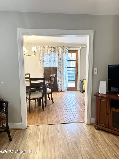 52 Hudson Ave, Delmar, NY 12054 photo 5