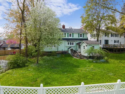 106 Jefferson Ave, Cobleskill, NY 12043 photo 3