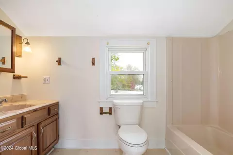 106 Jefferson Ave, Cobleskill, NY 12043 photo 27