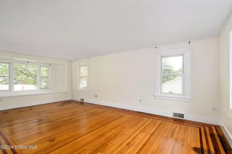 106 Jefferson Ave, Cobleskill, NY 12043 photo 6