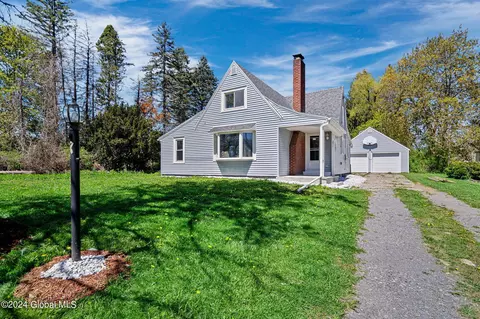 271 Hammondtown Rd, Amsterdam, NY 12010