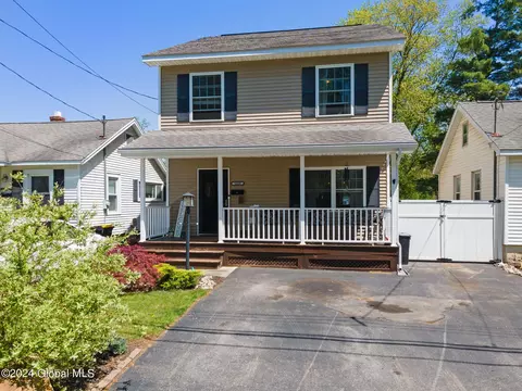 1468 Fordham Ave, Rotterdam, NY 12306