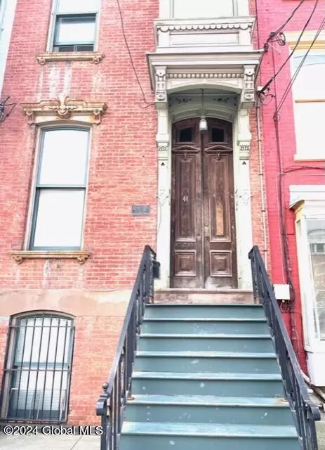 44 Clinton Ave, Albany, NY 12210