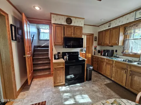 114 Oak St, Corinth, NY 12822 photo 20