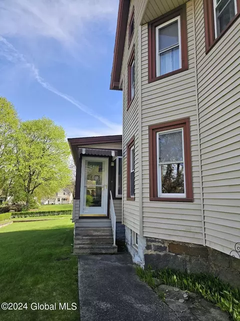 114 Oak St, Corinth, NY 12822 photo 5