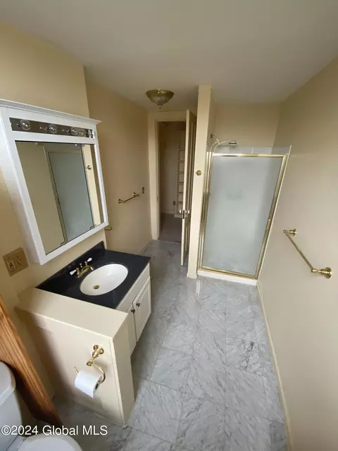 21 Front St, Schenectady, NY 12305 photo 19