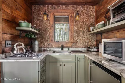 Kitchen - 40-72 Cramer Rd, Argyle, NY 12809 photo 5 of 6