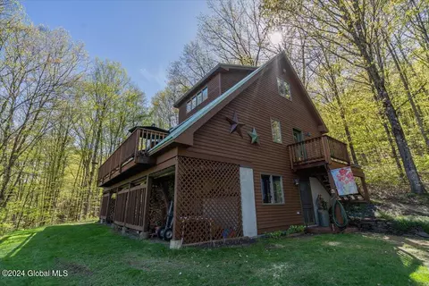 Exterior - 40-72 Cramer Rd, Argyle, NY 12809 photo 4 of 17