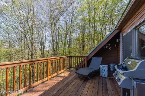 Exterior - 40-72 Cramer Rd, Argyle, NY 12809 photo 5 of 17