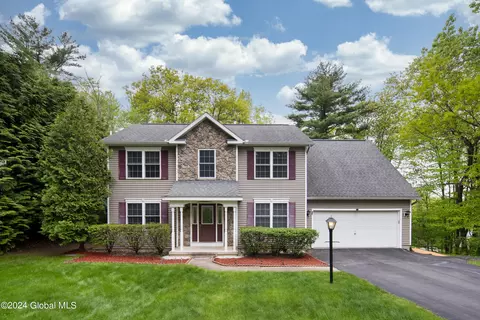 74 Longview Dr, Clifton Park, NY 12065