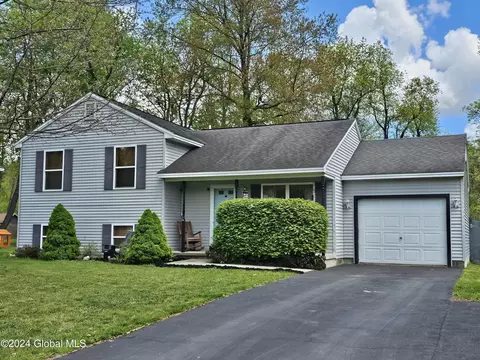 34 Margaret St, Hudson Falls, NY 12839