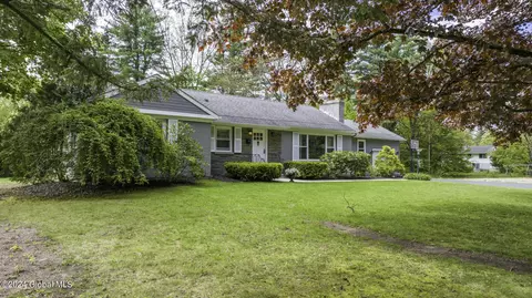 378 Caroline St, Saratoga Springs, NY 12866