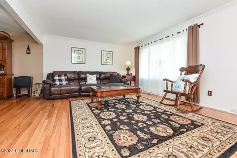 Living - 2001 Oakleaf Dr, Schenectady, NY 12303 photo 1 of 2