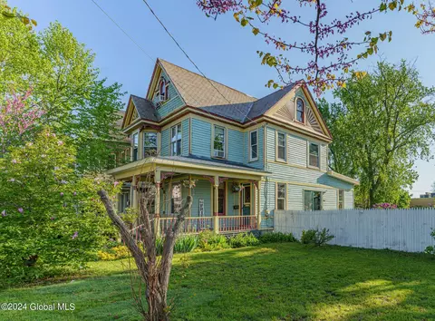 445 Hegeman St, Schenectady, NY 12306