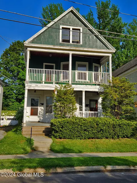 14 Glenwood St, Albany, NY 12208