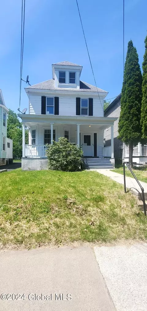 92 N Allen St, Albany, NY 12203