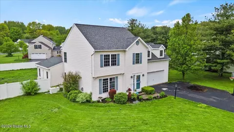 19 Spring Landing Blvd, Wynantskill, NY 12198