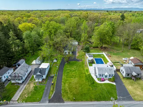 View/Area - 40 Morris Rd, Schenectady, NY 12304 photo 1 of 6