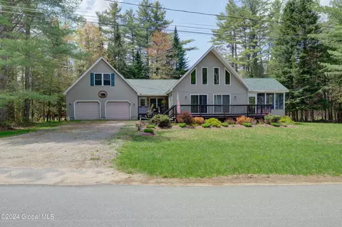 113 Black Bear Run, Speculator, NY 12164