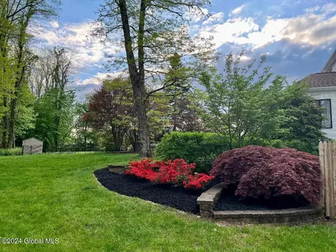 12 Devonshire Way, Halfmoon, NY 12065 photo 38