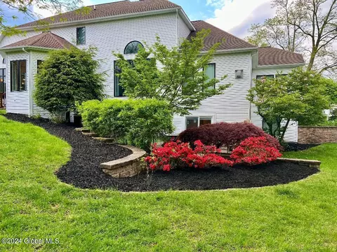12 Devonshire Way, Halfmoon, NY 12065 photo 37