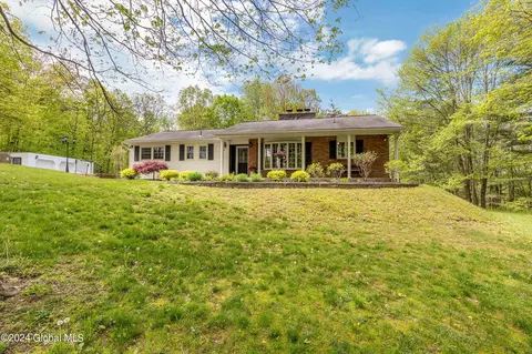 217 Town Office Rd, Troy, NY 12180