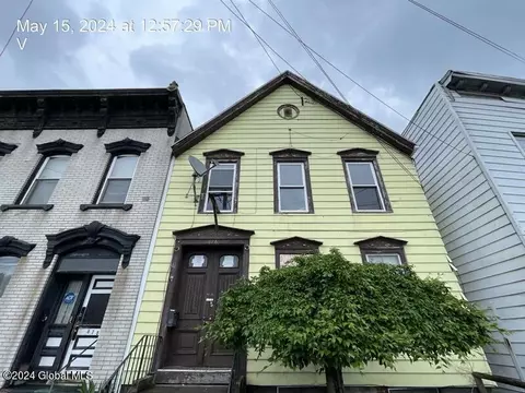 876 River St, Troy, NY 12180