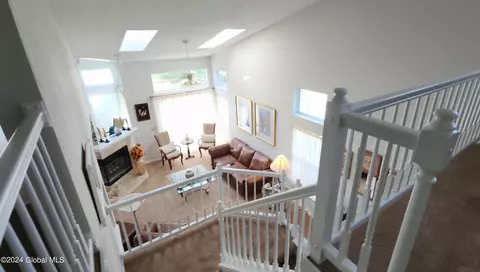 35 Highpointe Dr, Troy, NY 12182 photo 40