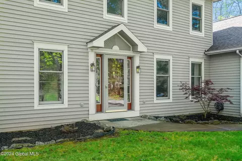 4043 Ryan Pl, Schenectady, NY 12303 photo 5