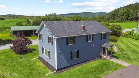7 Shaftsbury Hollow Rd, Eagle Bridge, NY 12057